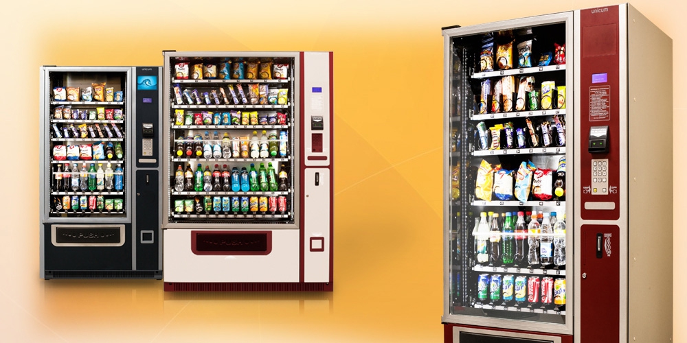 SNACKS &amp; DRINKS